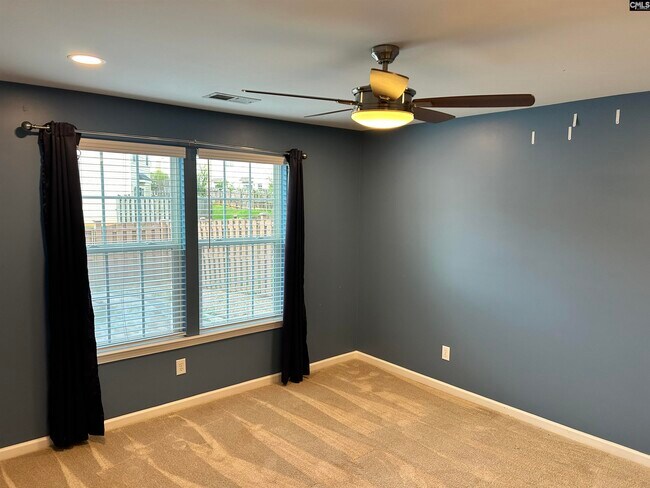 Building Photo - 168 Regency Dr