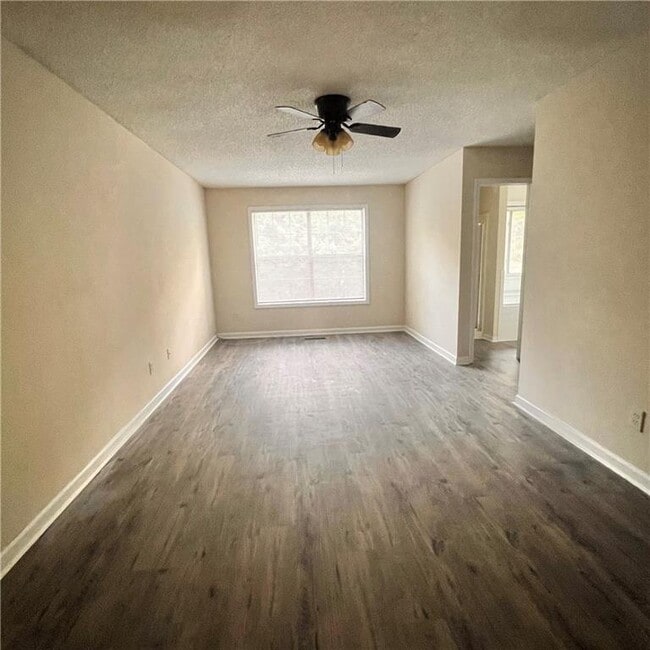 Building Photo - 3698 Sapphire Ct