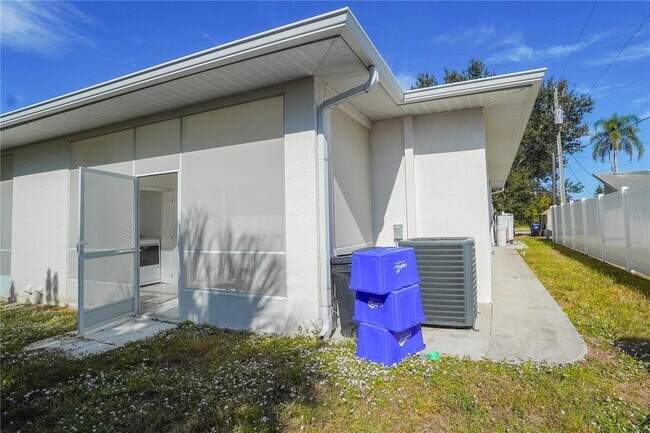 Building Photo - 12113 Capilla Ln