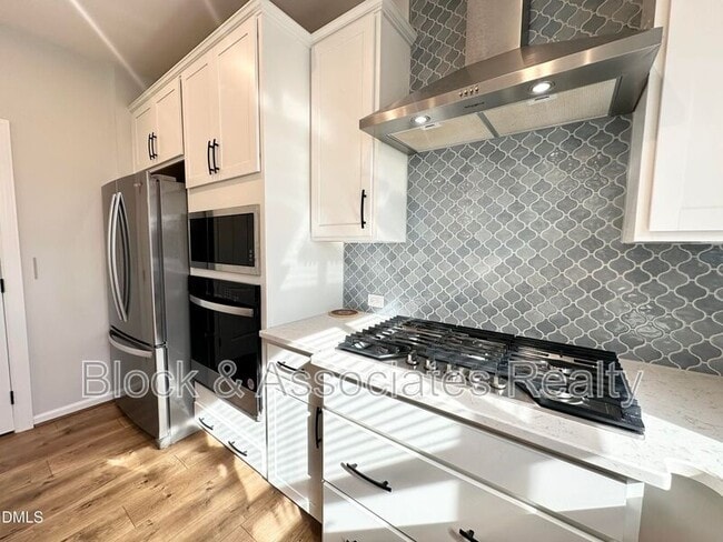 Building Photo - 99 Daybreak Way