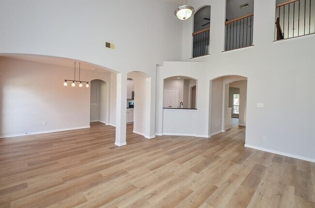 Building Photo - 15219 Bartlett Landing Dr