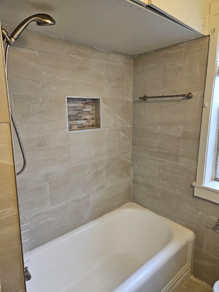 Building Photo - 2526 Malone Ave