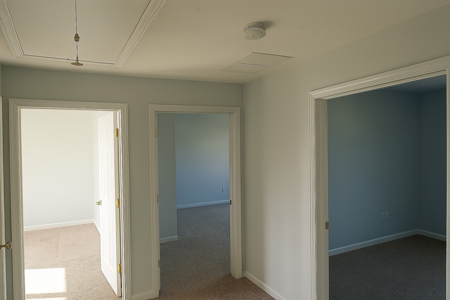 Building Photo - 6 Pepperbush Court