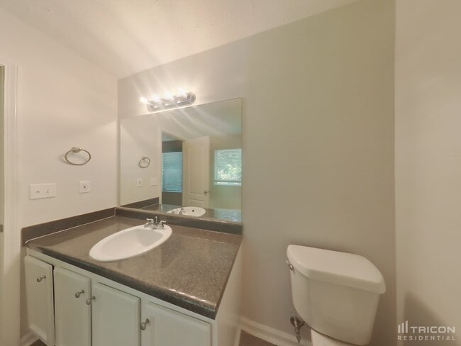 Building Photo - 3892 Alderwoods Dr