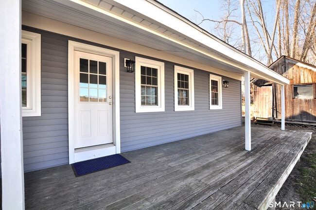 Building Photo - 59 Bridge St