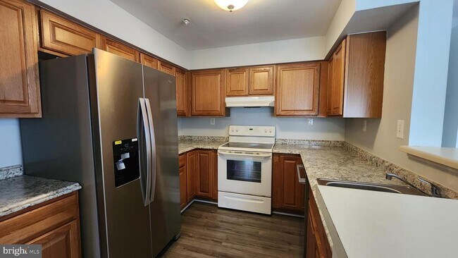 Building Photo - 18533 Boysenberry Dr