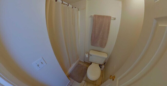 Building Photo - 1120 Thurston St