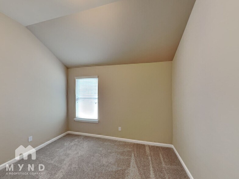 Building Photo - 1012 Merlin Dr