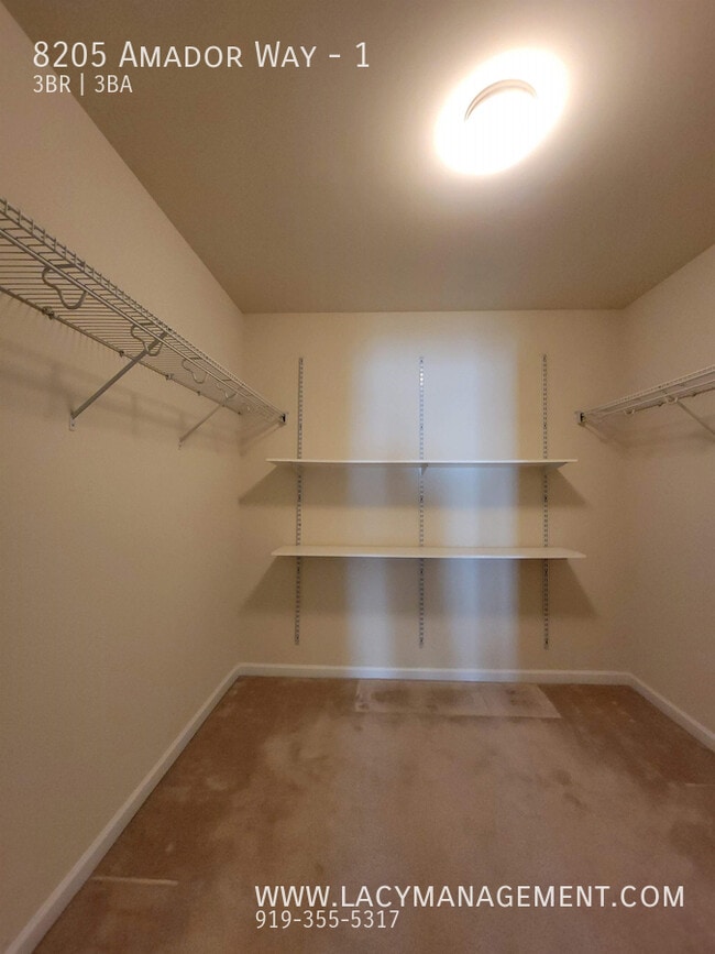 Building Photo - 8205 Amador Way