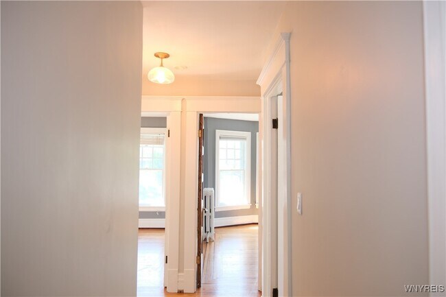 Building Photo - 422 Huntington Ave