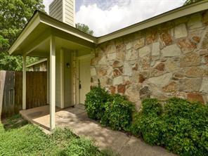 Building Photo - 9802 Hundred Oaks Cir