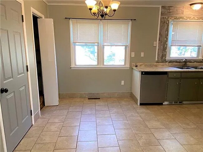 Building Photo - 3 BR/1.5BA | Newly Renovated Single Family Home | 1-Car Covered Parking | Gated backyard