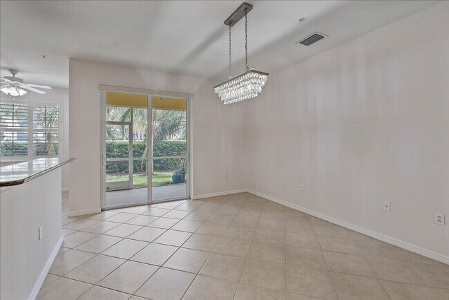 Building Photo - Gorgeous Light & Bright 3 Bedroom 2.5 Bath Townhome with Garage!!