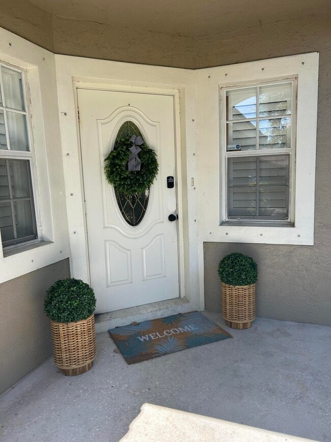 Building Photo - 12768 Westhampton Cir
