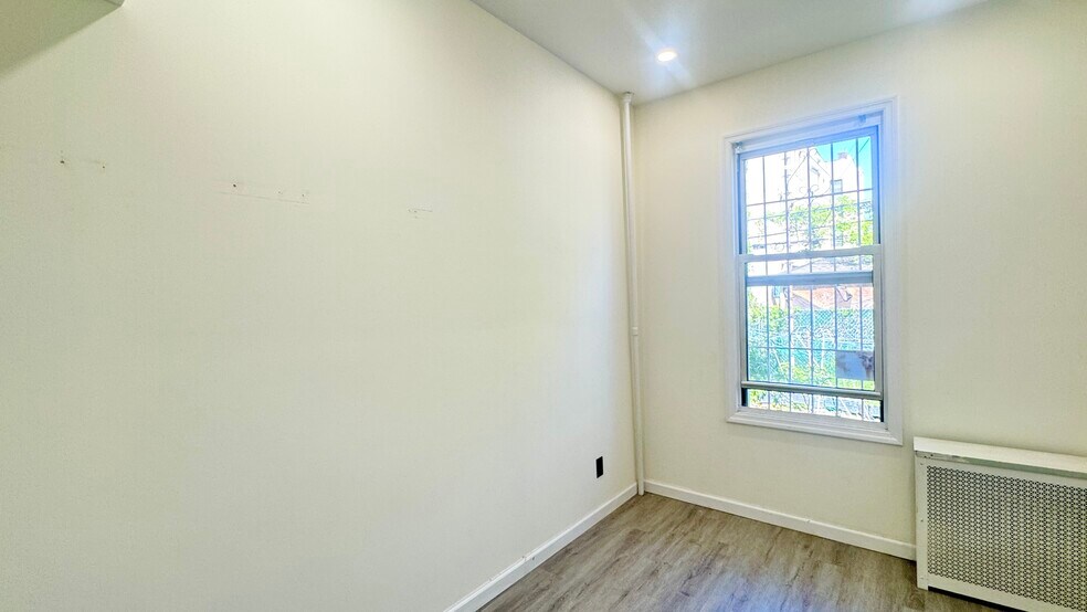 Building Photo - 1525 McDonald Ave