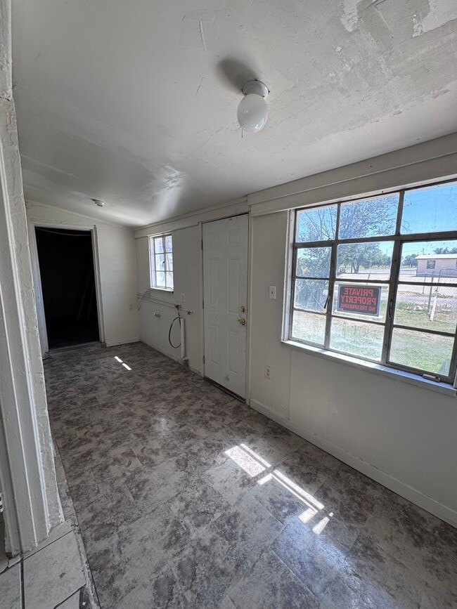 Building Photo - Winter Special! Half off first months rent!!