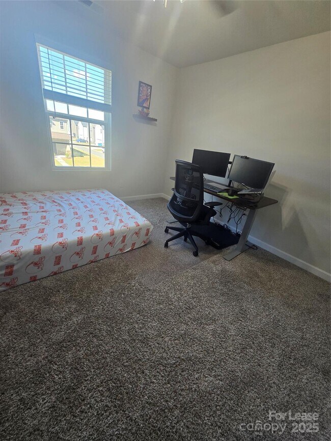 Building Photo - 340 Cranford Dr