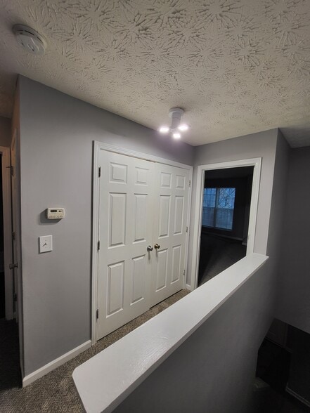 Hall way and Laundry room - 2758 Valley Green Dr