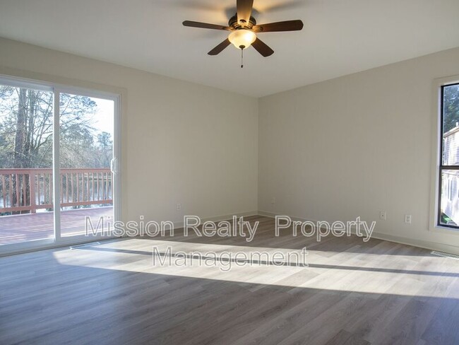 Building Photo - 1037 Mansfield Crossing Rd