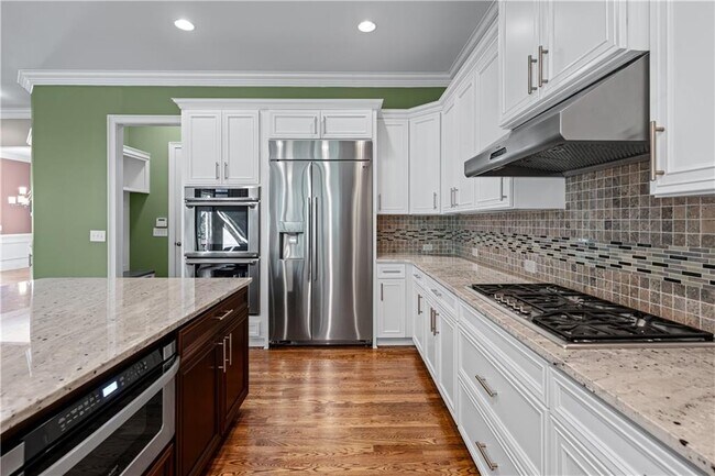 Building Photo - 1070 Windfaire Pl