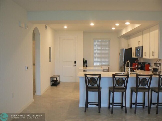 Building Photo - 5651 Double Eagle Cir