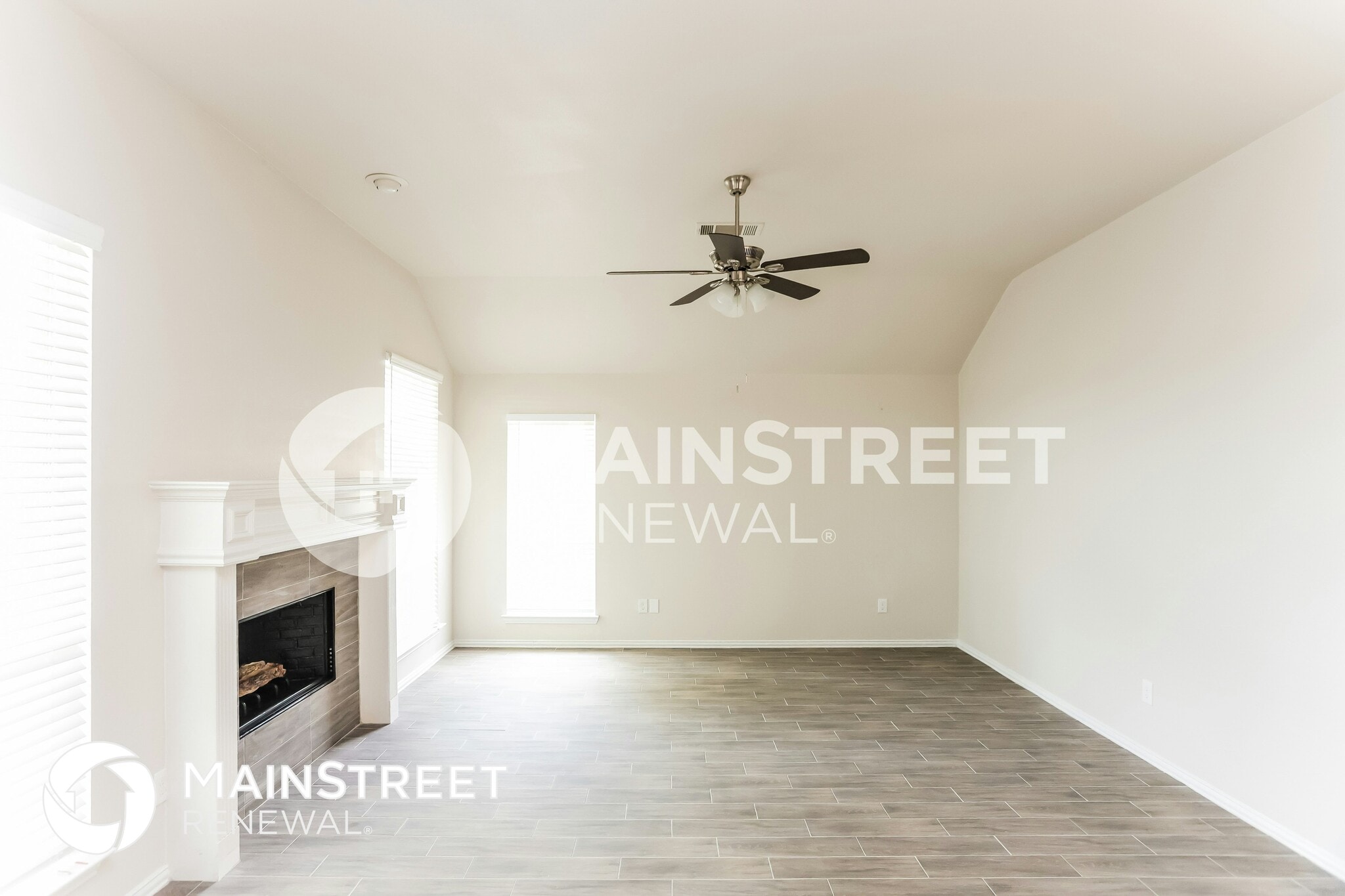 Building Photo - 700 Shady Meadow Ln