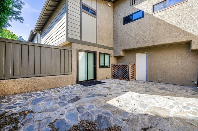 Building Photo - 29202 Heathercliff Rd