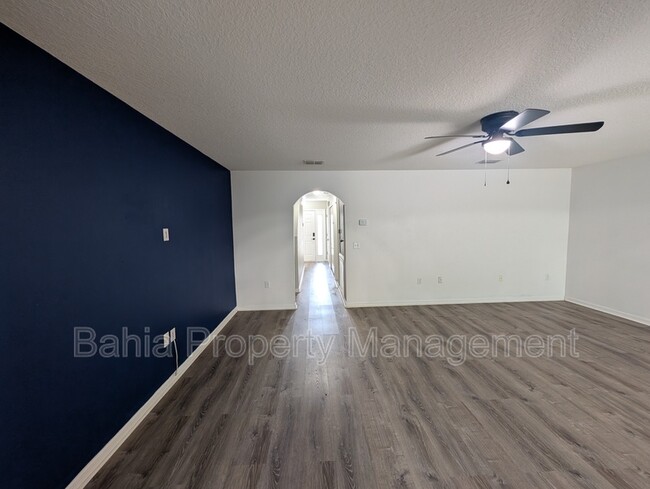Building Photo - 4547 Ashburn Square Dr