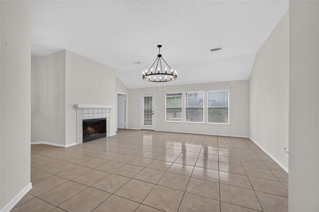 Building Photo - 19635 Vernier Woods Ln