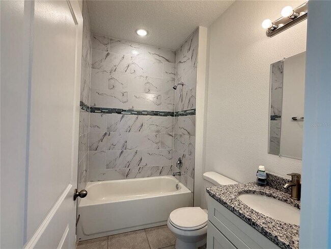 Building Photo - 6365 SW 156th Pl