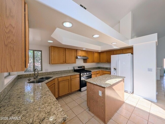 Building Photo - 6416 N 78th Ln