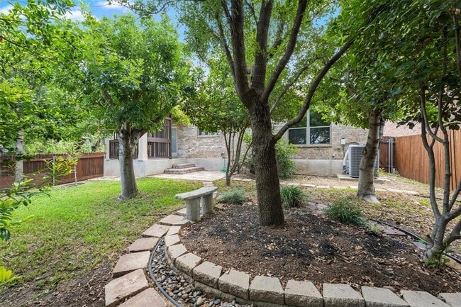 Building Photo - 2117 Sage Canyon Dr