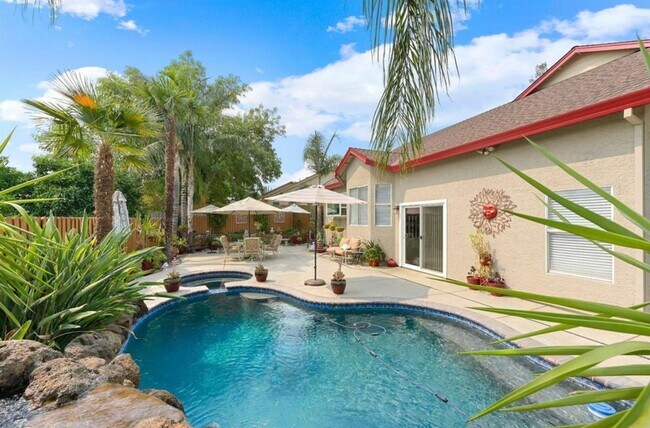 Building Photo - Beautiful Antelope Home with Private Pool | Available July 1st | $3,350/mo