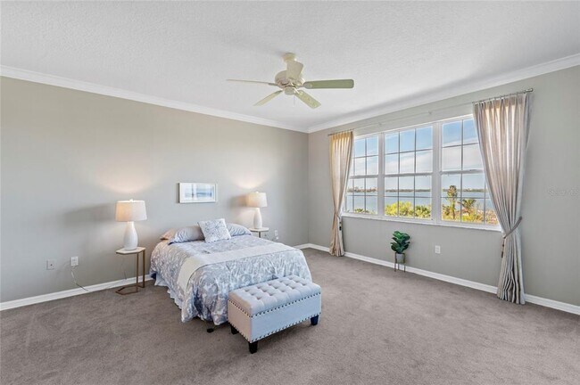 Building Photo - 232 Hidden Bay Dr