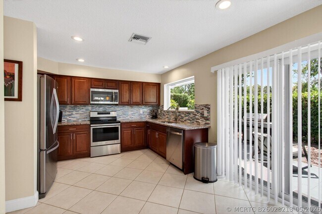 Building Photo - 2034 NW 52nd St