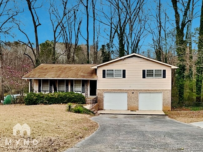 Primary Photo - 1687 Coronet Dr