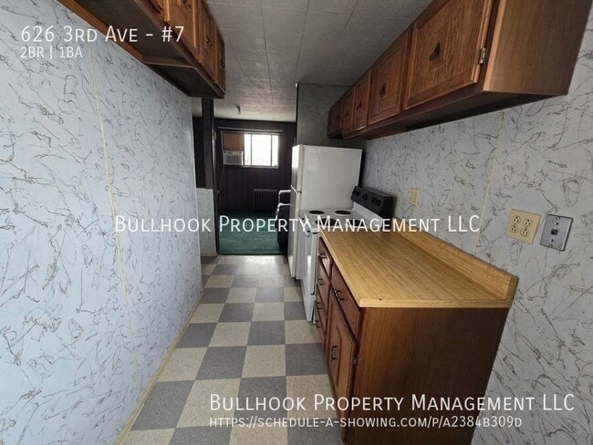 Building Photo - 626 3rd Ave