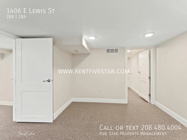 Building Photo - 1406 E Lewis St