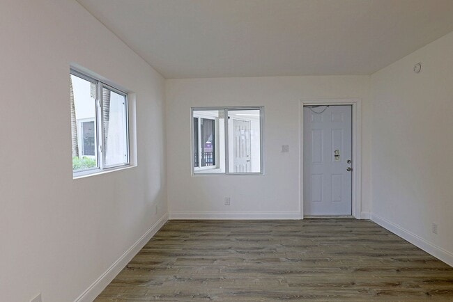 Building Photo - Ben Mar 2590-105