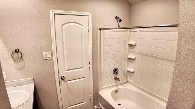 Building Photo - 15414 Rancho Plata Dr