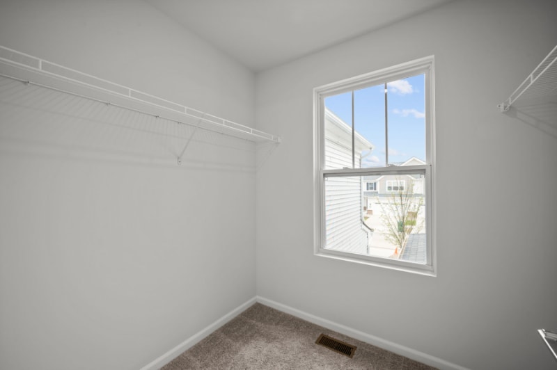 Building Photo - 2405 Salt Springs Dr