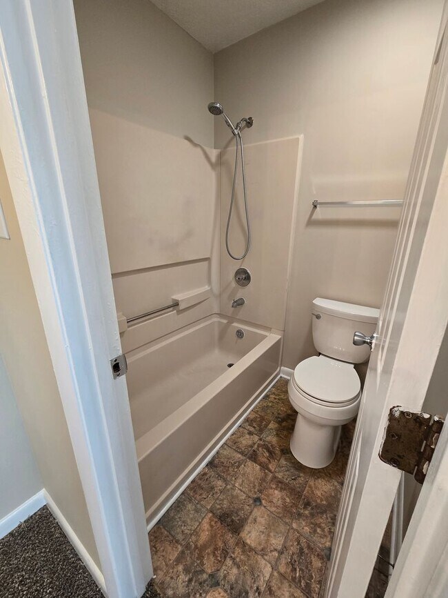 Building Photo - Cozy home for rent