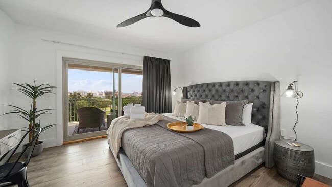 Building Photo - 9955 E County Hwy 30A