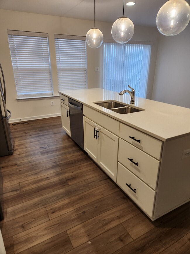 Building Photo - 24 Orch Grn Dr