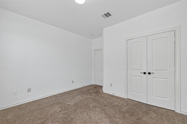 Building Photo - 2019 Argos Dr