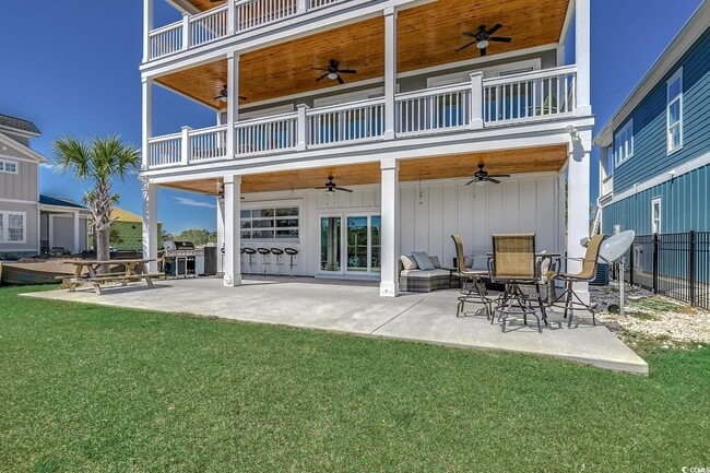 Building Photo - 455 Harbour View Dr