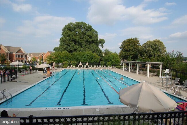 Building Photo - 333 Prettyman Dr