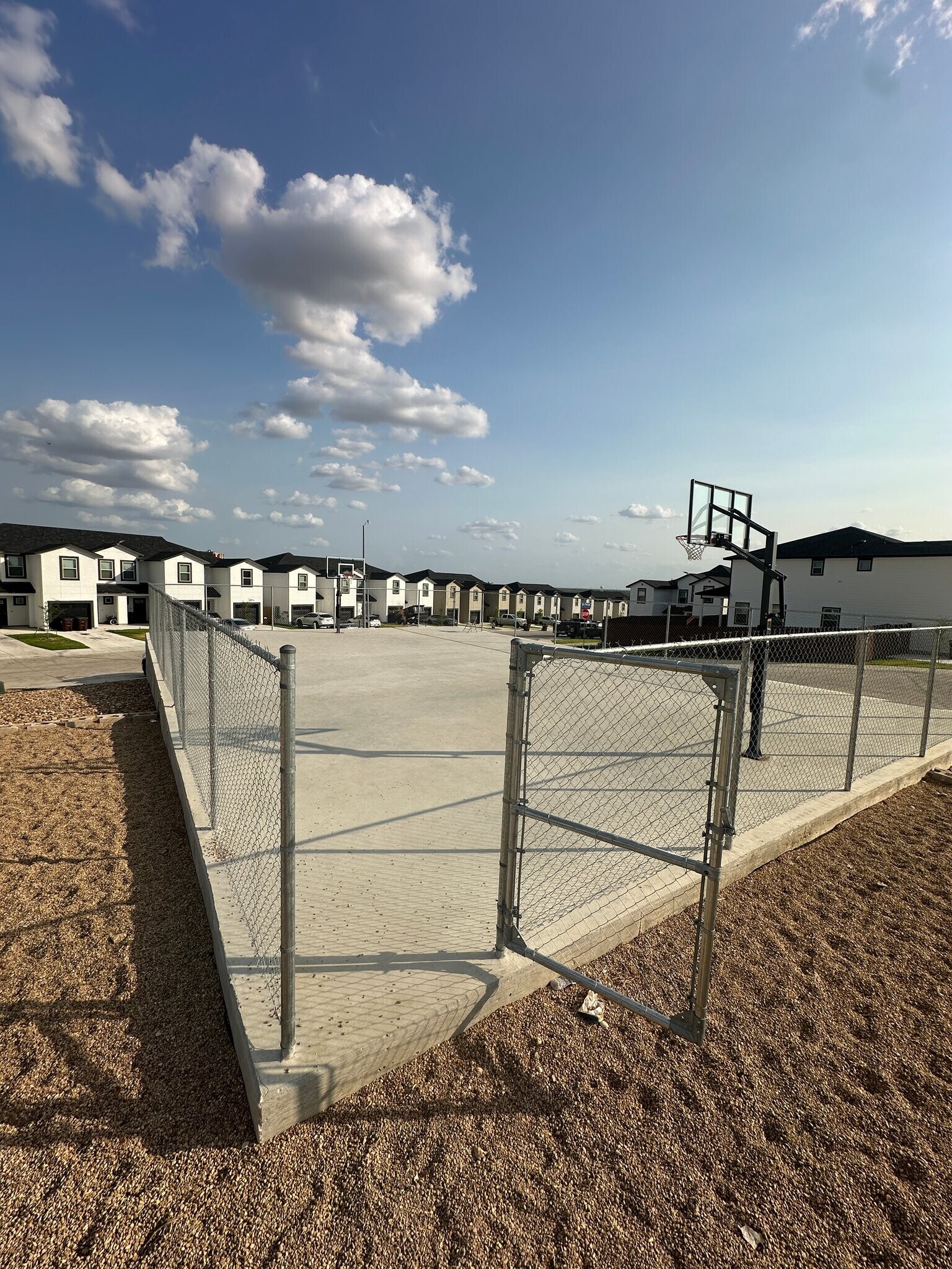 Building Photo - 8419 V. Verona