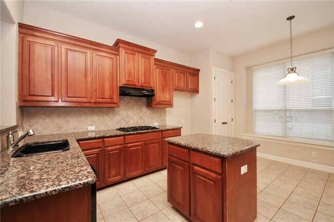 Building Photo - 11608 Spicewood Pkwy