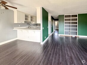 Building Photo - 2 Bedroom, 2 Bath Upstairs Condo in El Cajon